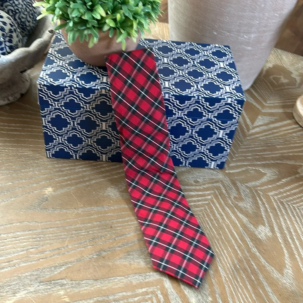 NEW! Big Boys Red & Black Plaid Winter Holiday Neck Tie